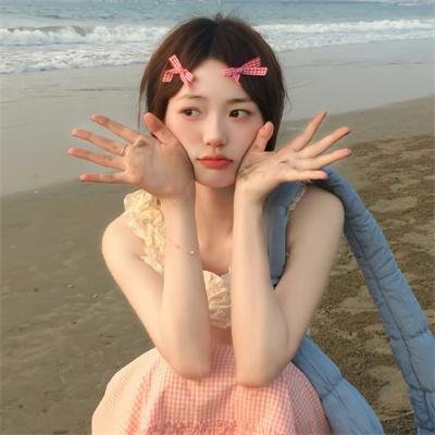 窃窃私语